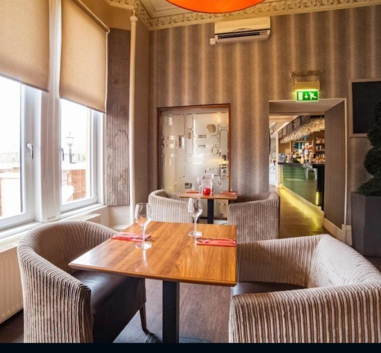 The Redstones & Restaurant Hotel East Kilbride